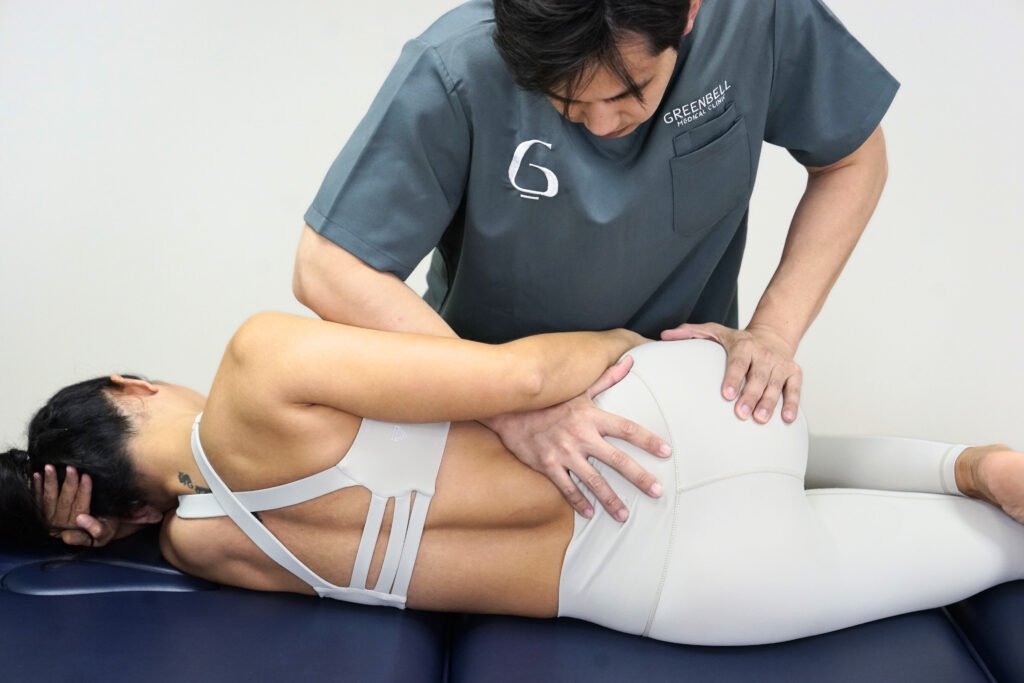 Chiropractor vs Physical Therapy: What's Different? Medical Blog DSC2320 แก้ไขแล้ว