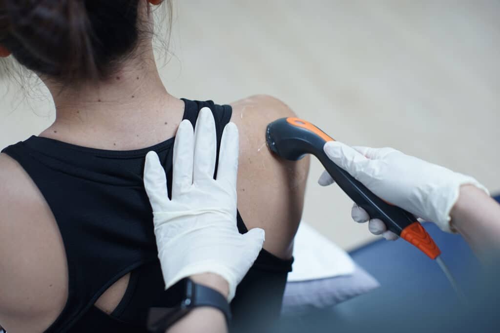 เกี่ยวกับ กรีนเบลล์ สหคลินิก, Greenbell Clinic